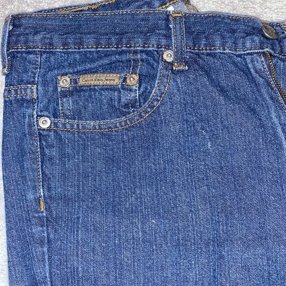 Calvin Klein Vintage Women’s Dark Wash High Waisted Mom Jeans Blue Size 9 - Picture 2 of 9
